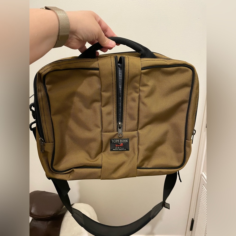 Tom Bihn Pilot
